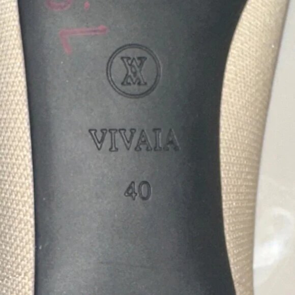 Vivaia Two Tone Pointy Kitten Heels Size 40/9 NWOT - Picture 4 of 10